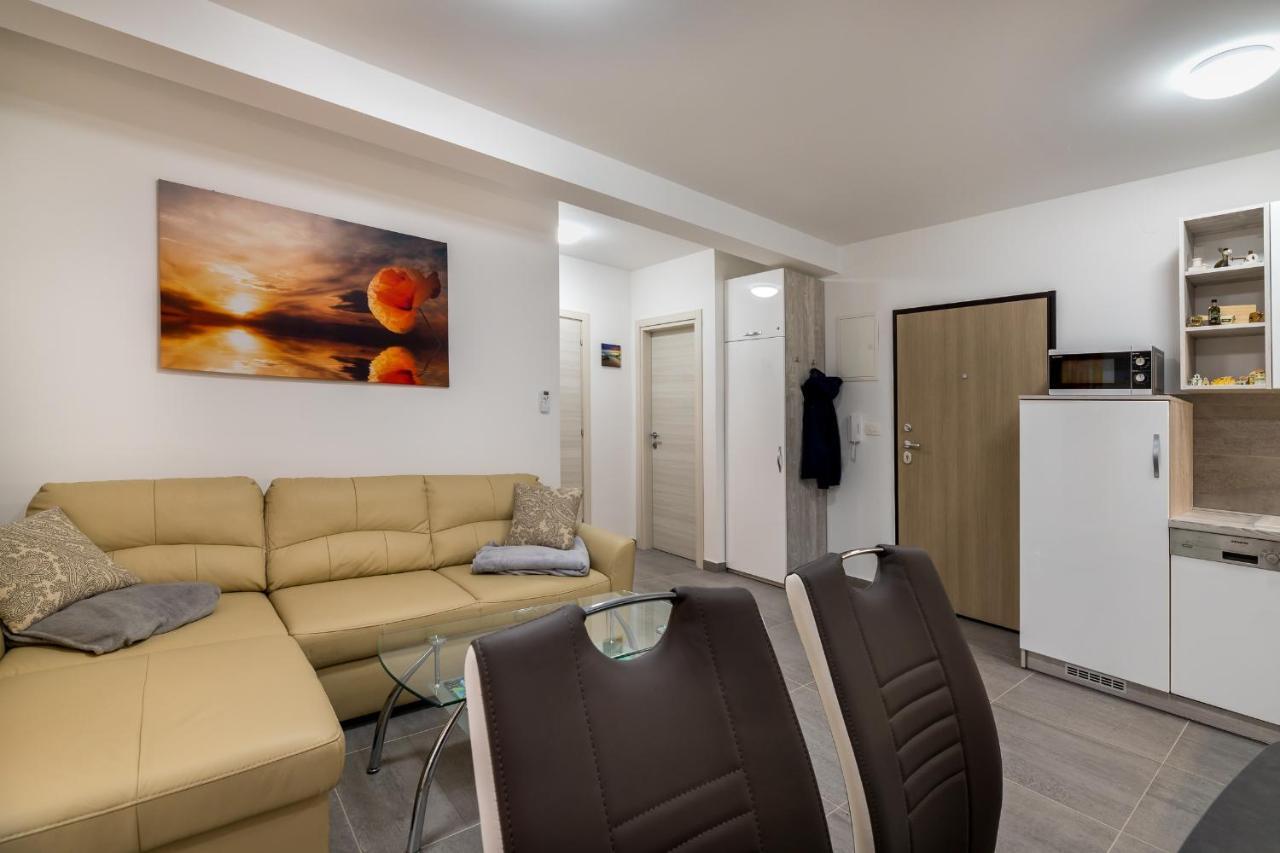 Apartment Lana Baška Extérieur photo