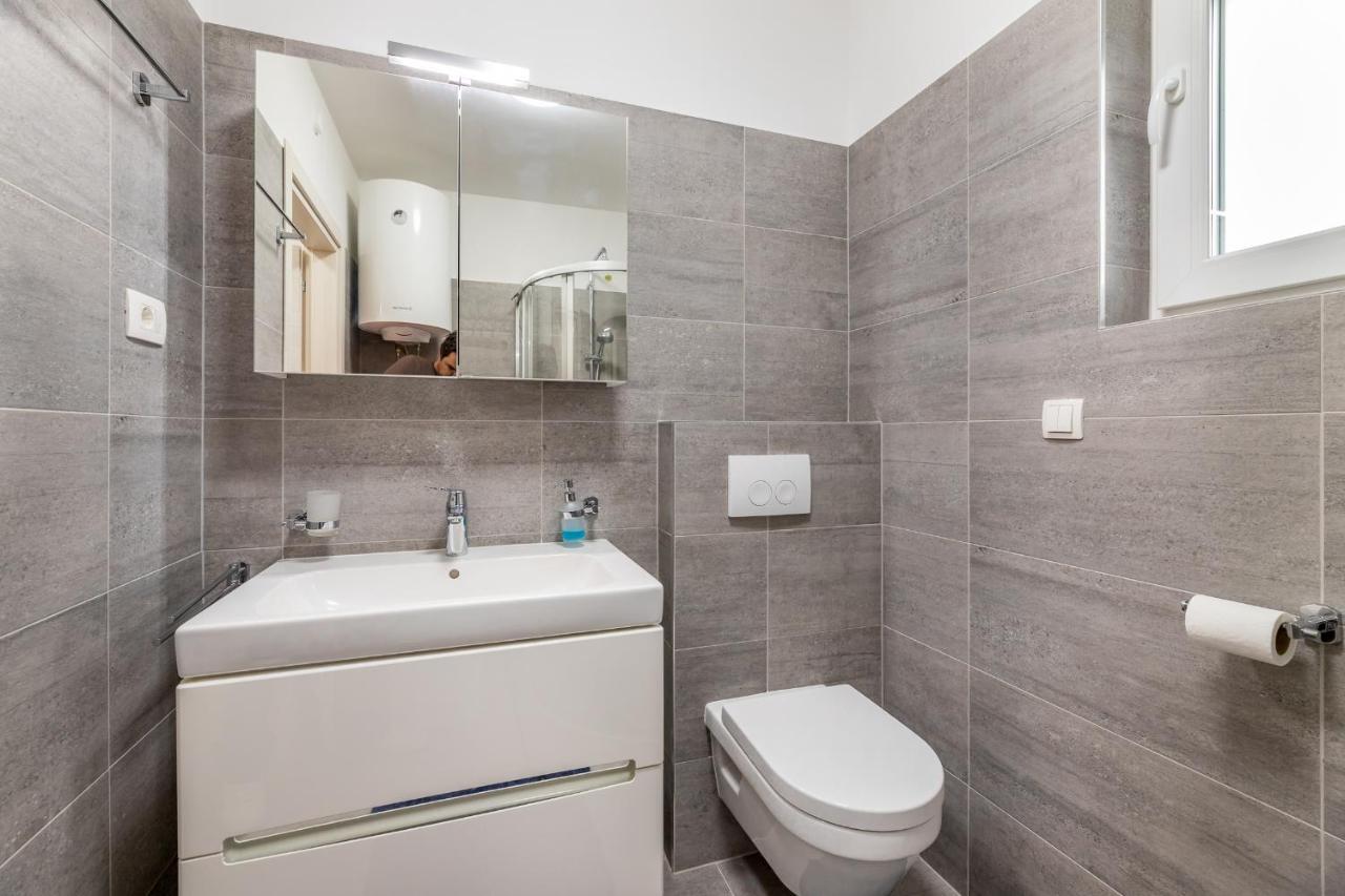 Apartment Lana Baška Extérieur photo